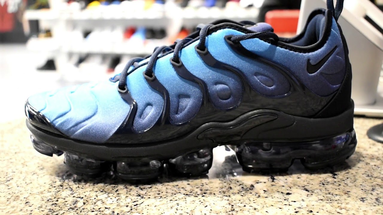 NIKE AIR VAPORMAX PLUS UNBOXING AND ON 