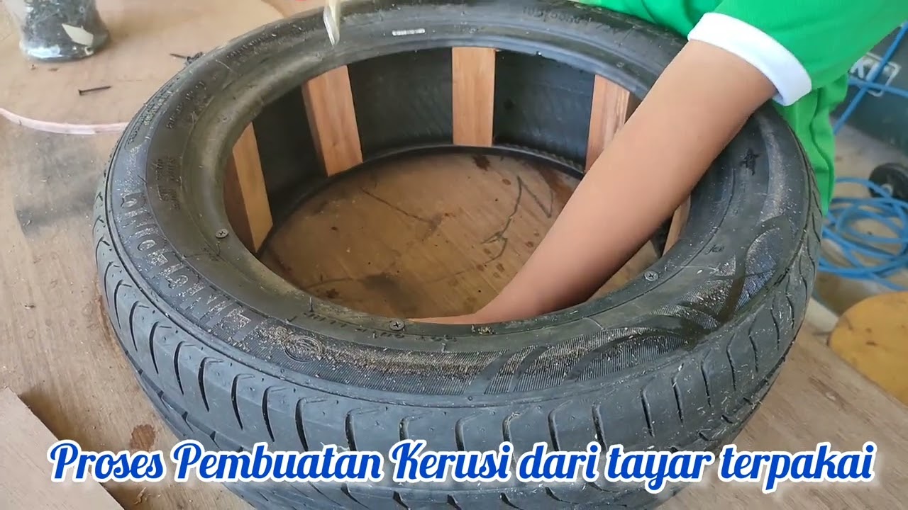 Kerusi dari tayar terpakai