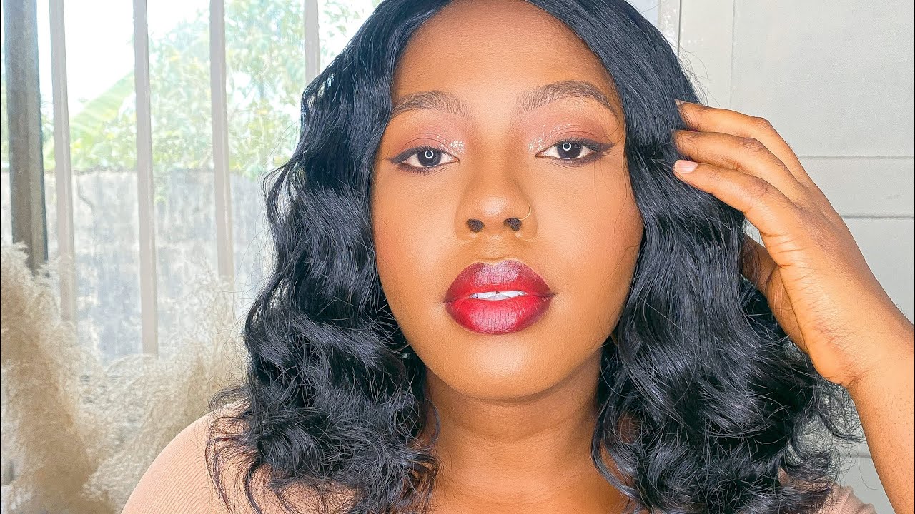 HOW TO CURL A SYNTHETIC BOB WIG | UNDER $50| All Things Savvy “Be Blunt” Bob Wig