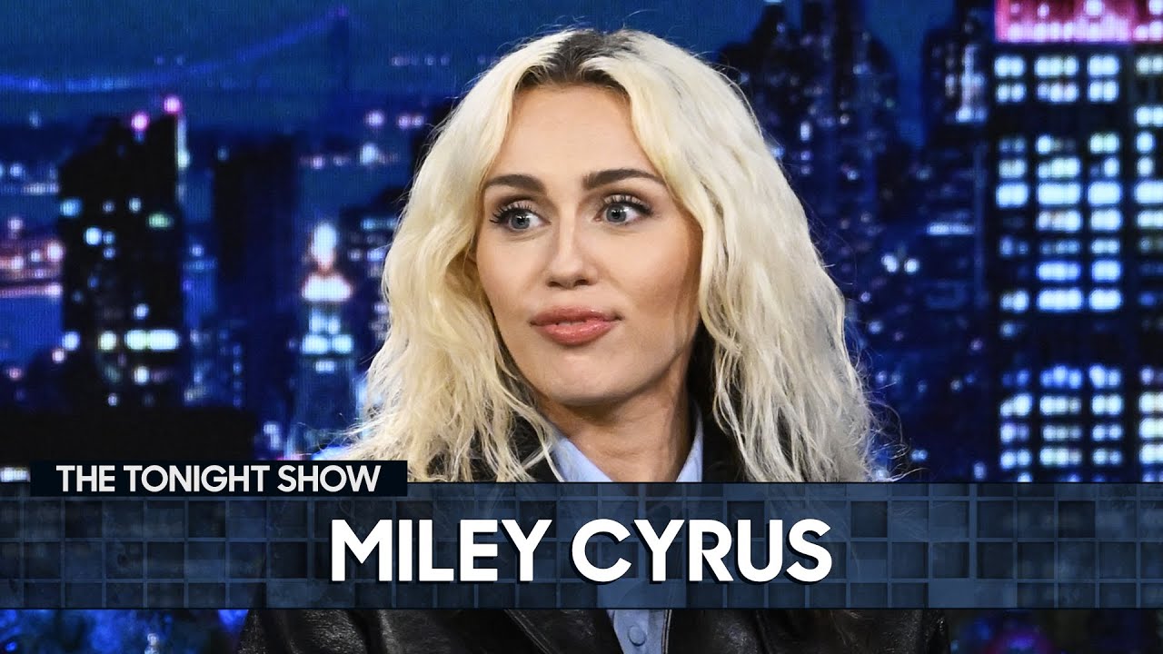 Miley Cyrus and Dolly Parton Duet on New Year's Eve