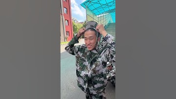 Cậu ấy nói chiếc mũ cho con chuột cắn rách