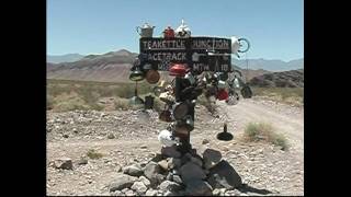 Death Valley Nat'l Park - Rock Racetrack Teakettle