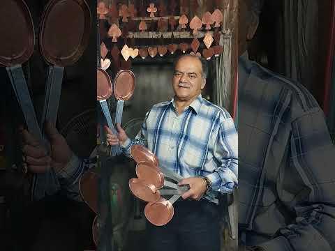 پهلوان هاشم توتونچی هنرمند شیرازی استاد وپیشکسوت کشتی چهره ماندگار هنر مسگری ایران شیراز ایران