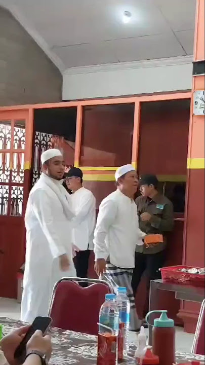 PERTEMUAN MUALIM KH. UBAIDILLAH HAMDAN DAN IB HABIB RIZIEQ SYIHAB