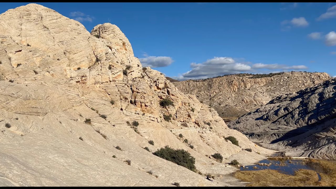 Snow Canyon State Park, Utah  -  drive through & White Rocks trail