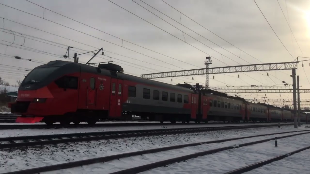 Электропоезд ЭП3Д-0086 с пригородным поездом №6365 Владивосток — Спасск-Дальний 