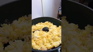 バターとごはんですよで作る炒飯が旨すぎて困った件