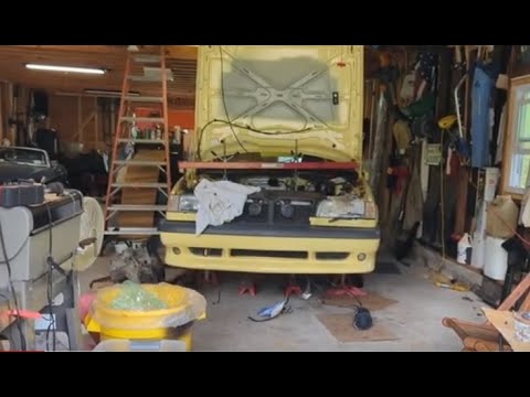 Rebuilding a yellow Volvo 850 T-5R, wiring the fuel pump, exhaust mod, coolant pipe damage, etc HOWR