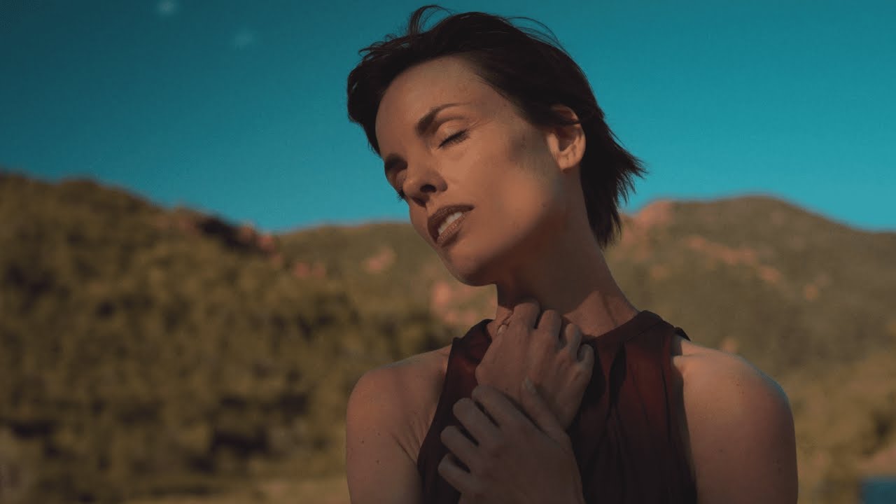 Watch Lucie Valentine - Ralentir (clip officiel) on YouTube Watch Lucie Valentine - Ralentir (clip officiel) on YouTube