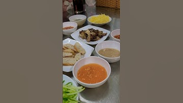 Cận cảnh món bánh ướt ban mê Giang Vương Sài Gòn