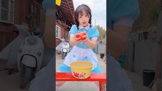 The strongest girl in history