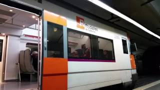 UT 447 saliendo de Arc de Triomf destino Ripoll