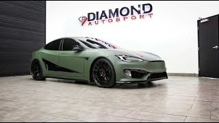 Moe shows us how much he knows about cars, police at the shop, mickey
mouse looking tesla, and deaaron fox's tesla gets a new look! lick
below to subscribe t...