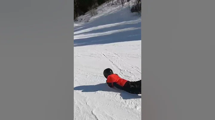 4 year old wrecks while skiing #4yearold #skiing #...