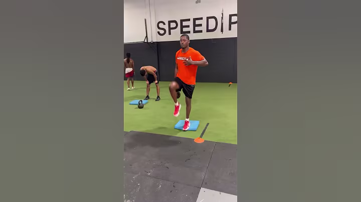 How Athletes REALLY Train Core 💪 (3 Phases)