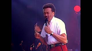 Earth, Wind & Fire - Sing A Song (Live in Japan 1995) [4K Upscale | Remastered]