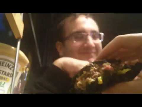 yiyoruz #3 SİYAH BOKLU BURGER + LAYS