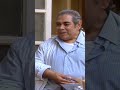 عم جورج حاسس بالي يوسف فيه