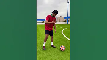 الطريقة الصحيحة لتوجيه الكرة في مسار دائري 
