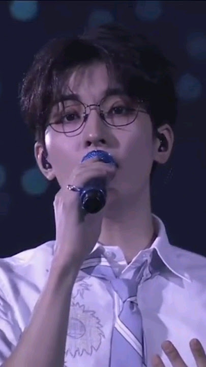 you can literally see sparkles in his eyes #wonwoo #seventeen #nagoya #kidult