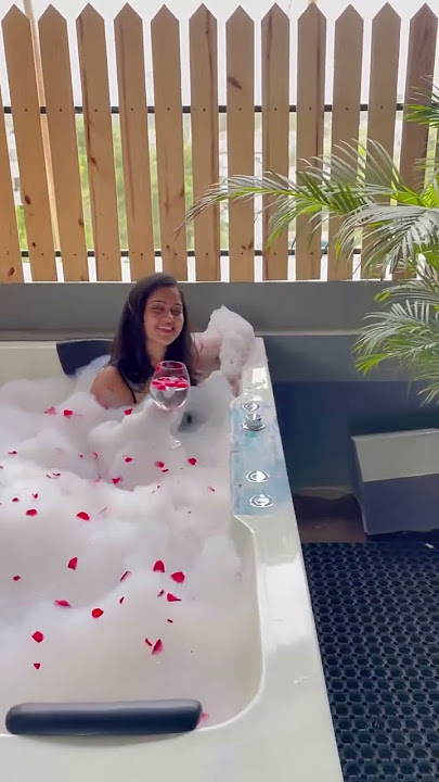 #Apartemen sewa di Pune dengan Jacuzzi #celana pendek #youtubeshorts #jacuzzi #untukmu