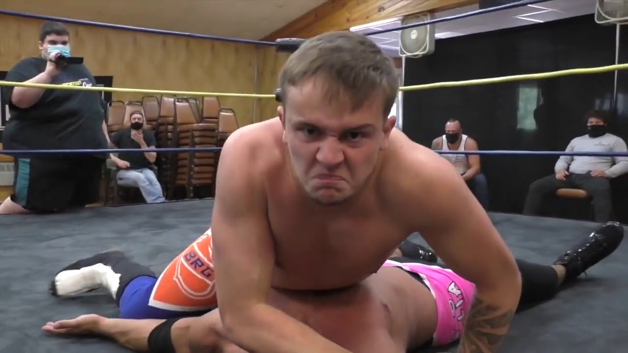 Brett Ryan Gosselin vs. Elia Markopoulos - Limitless Wrestling (The Road)