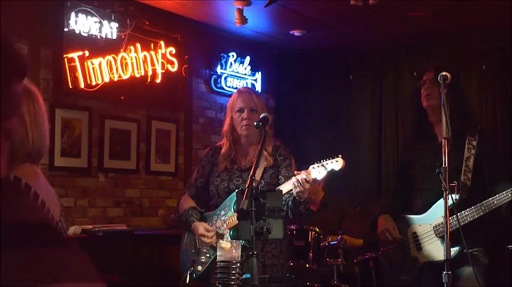 Kathleen Lovett and the Meteors perform "Blondie" ...