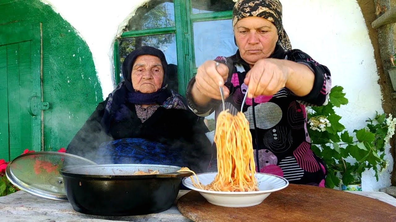 ⁣İtalyan-Spagetti Boloneze, Bağ Güllərindən Yabani Çiyələkli Çay