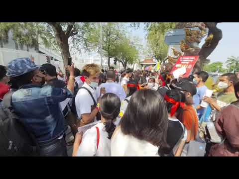 Myanmar’s protesters   Demonstrate front of UN  Bangkok