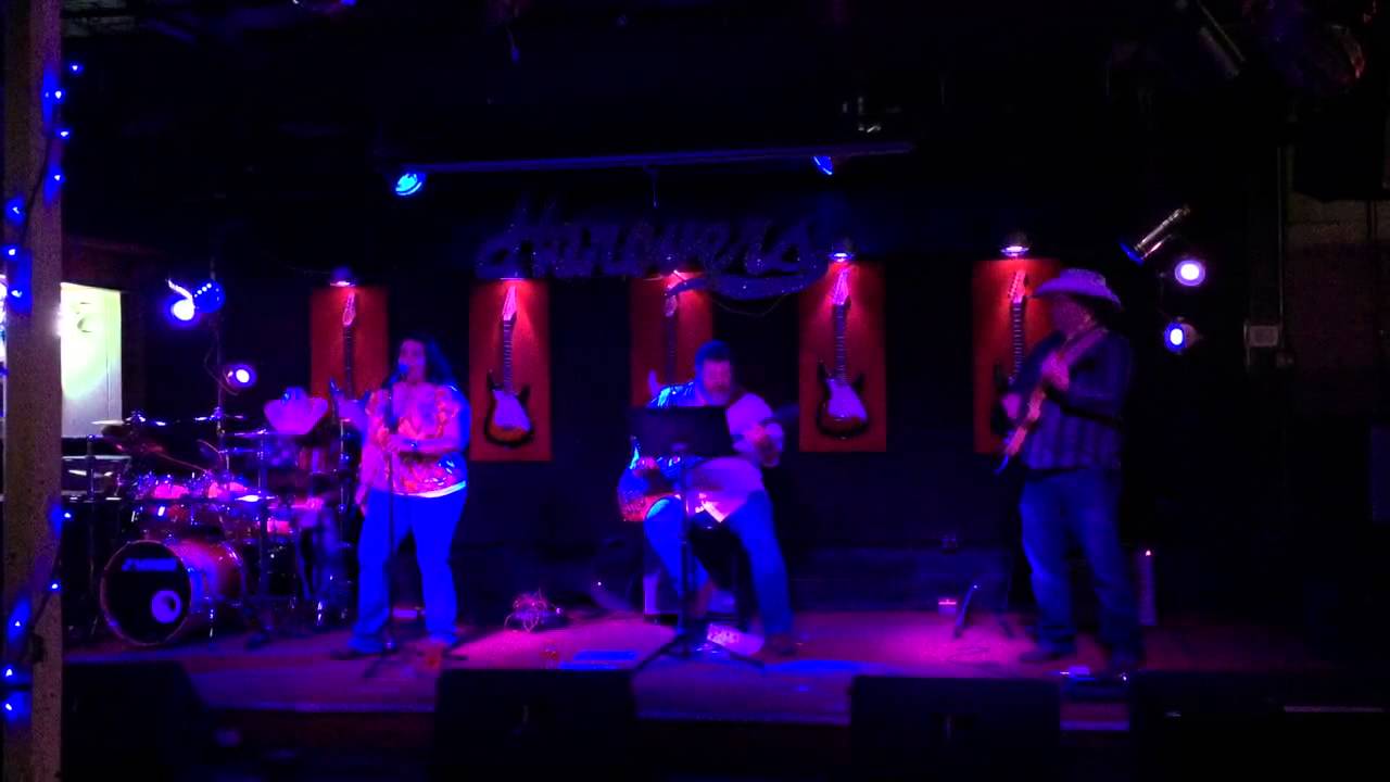 Go4Broke Plays Blowin' Smoke