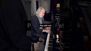 #ABBAVoyage - Benny Andersson playing Mamma Mia on piano 2021 !!!