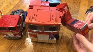 Robosen Hasbro Transformers Optimus Prime Auto-Converting