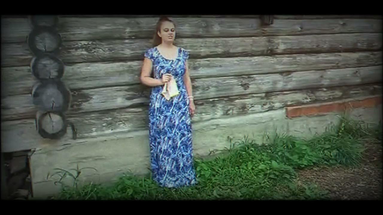 Крестьянка с косой и граблями. Фабрика русы косы песня. Песня не стой баба с косой. Венецианов крестьянка. Коса косить траву.