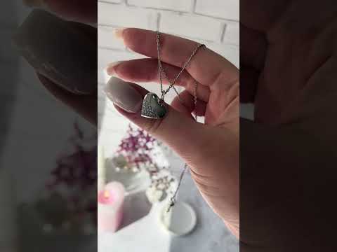 Ланцюг з підвіскою Серце Кольє Срібло 925 проби з фіанітами, видео 1
