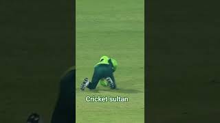 unbelievable catch King baber Azam on slip against srilanka first odi match 11 November 2025