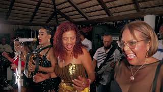 Download Lagu Raquel Arias - Lleva Sus 3 Bailarinas a Chapiar La Grama (La Grama Chapia) MP3 Download Lagu Raquel Arias - Lleva Sus 3 Bailarinas a Chapiar La Grama (La Grama Chapia) MP3