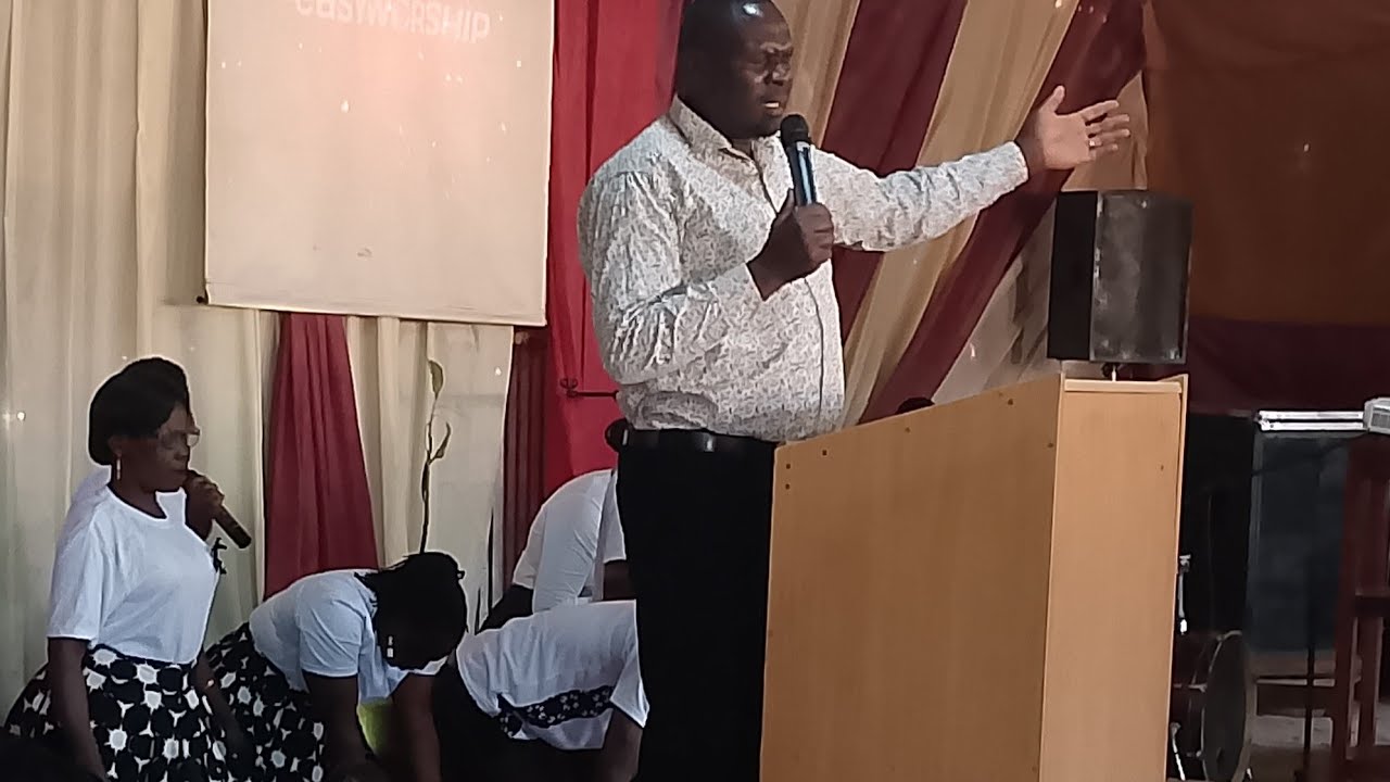 True Worship Revival Church Mbale|| Miracle service|| Carry your bed and go.