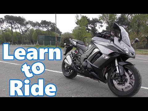 How to Ride a Motorbike For Beginners UK | Moving Off - Clutch Biting Point