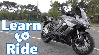How to Ride a Motorbike For Beginners UK | Moving Off - Clutch Biting Point