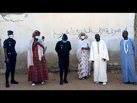 VIDEO / TOUBA : La Poste  Police de Gouye Mbinde Apporte son Soutien aux   Daaras Regarder