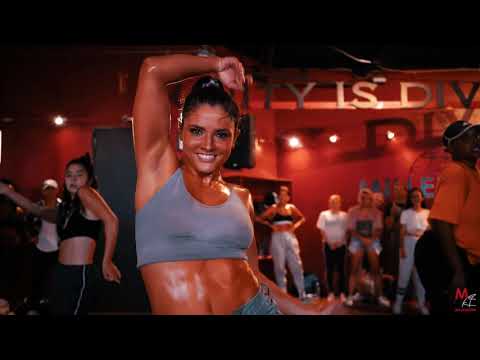 JADE CHYNOWETH | JUICE - Chris Brown | Choreographed by Alexander Chung