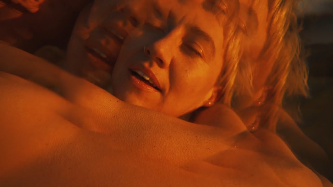 Dine Brise Music Video