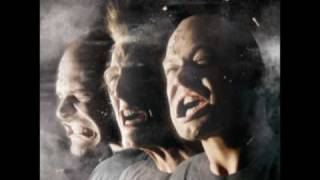 Noisia - Split The Atom chords