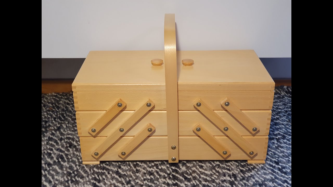 FLOSSTUBE #57 What's in my cross stitch Box? Cross stitch accessories Floss organisation and storage