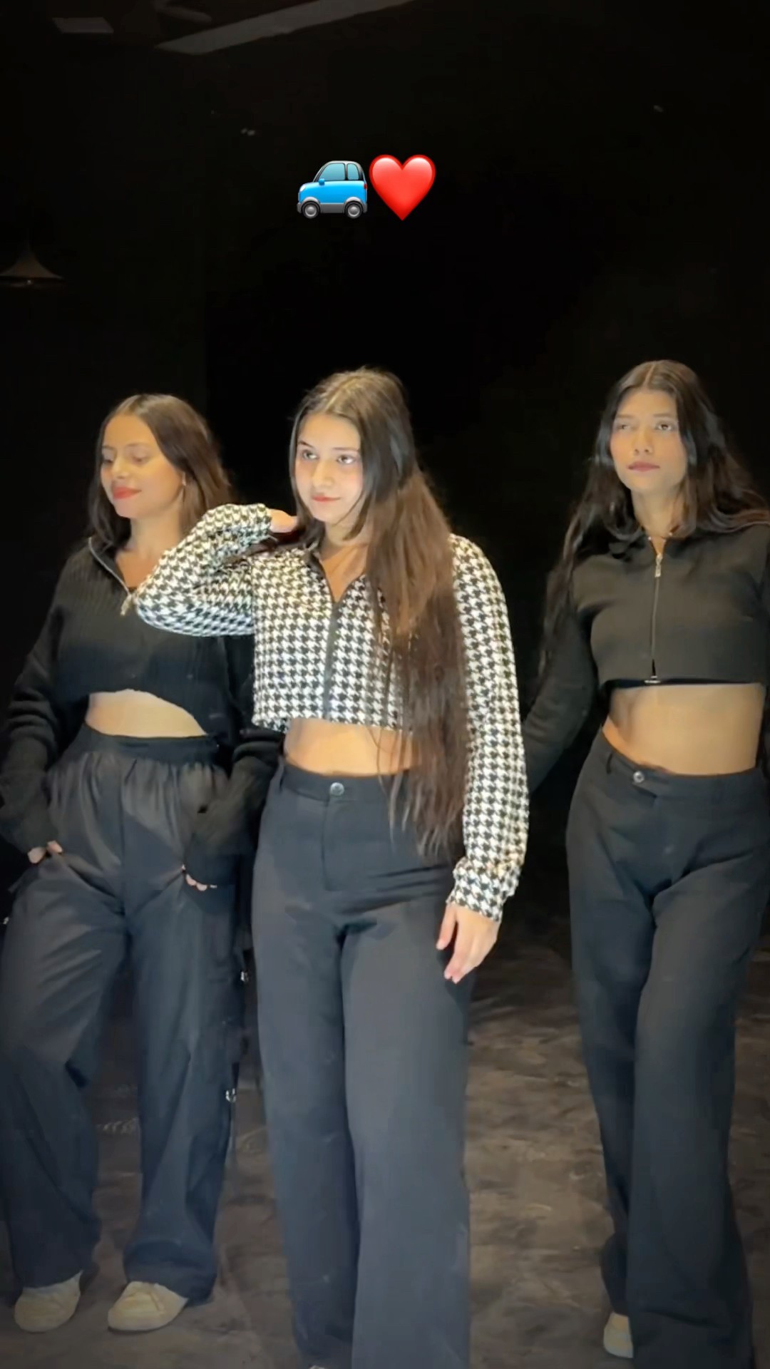 Long drive?? #dance #haryanvi #youtube #ytshorts #trending #viralvideo #trio #upneetkaur