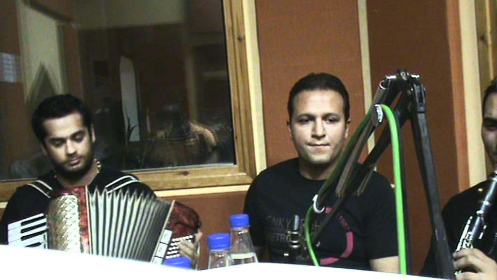 Επεσα απο το δέντρο κυρά Γιώργαινα