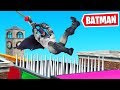 BATMAN vs 50 LEVEL DEATHRUN! (Fortnite Creative)