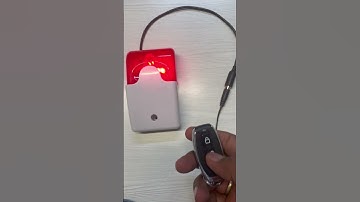 Wireless standalone strobe siren with flashlight