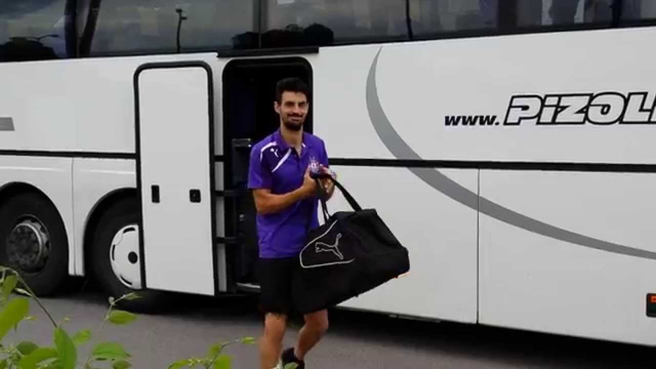 Megérkezik a csapat a Puskás Ferenc Stadionba - 2014.05.25. football score