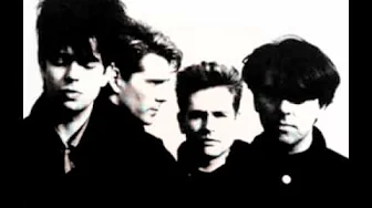 Echo and the Bunnymen - Lips Like Sugar (Live Acoustic Version) Echo and the Bunnymen - Lips Like Sugar (Live Acoustic Version)